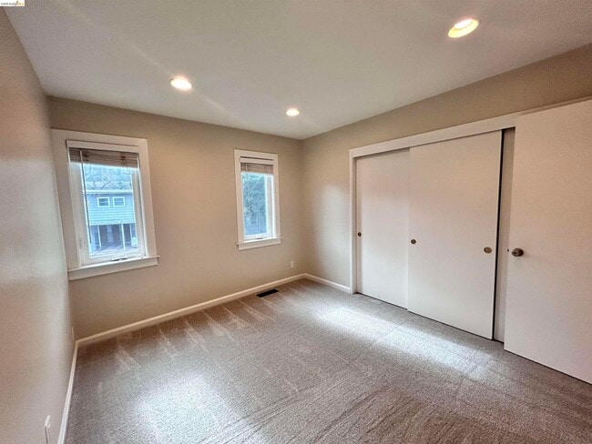 Building Photo - 3620 Walnut St