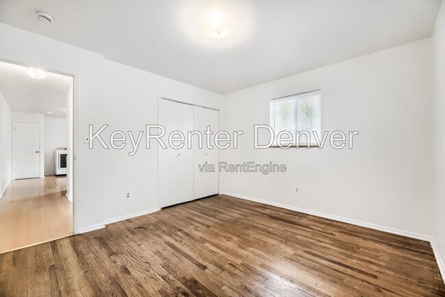 Building Photo - 4282 W Virginia Ave