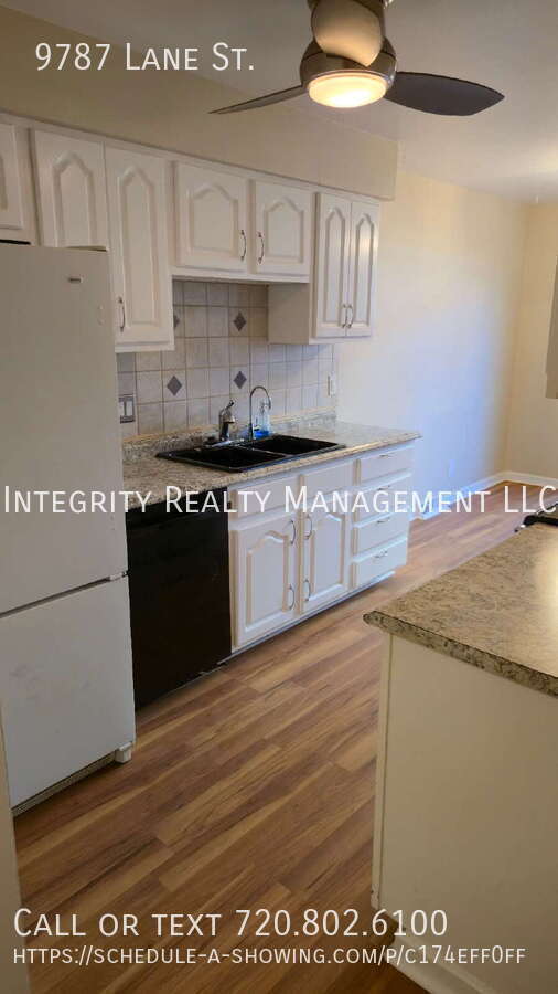 Building Photo - 9787 Lane St