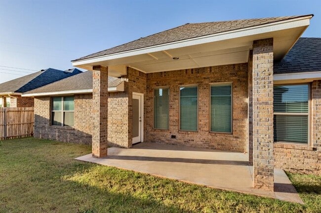 Building Photo - 6296 NW 178th Ter