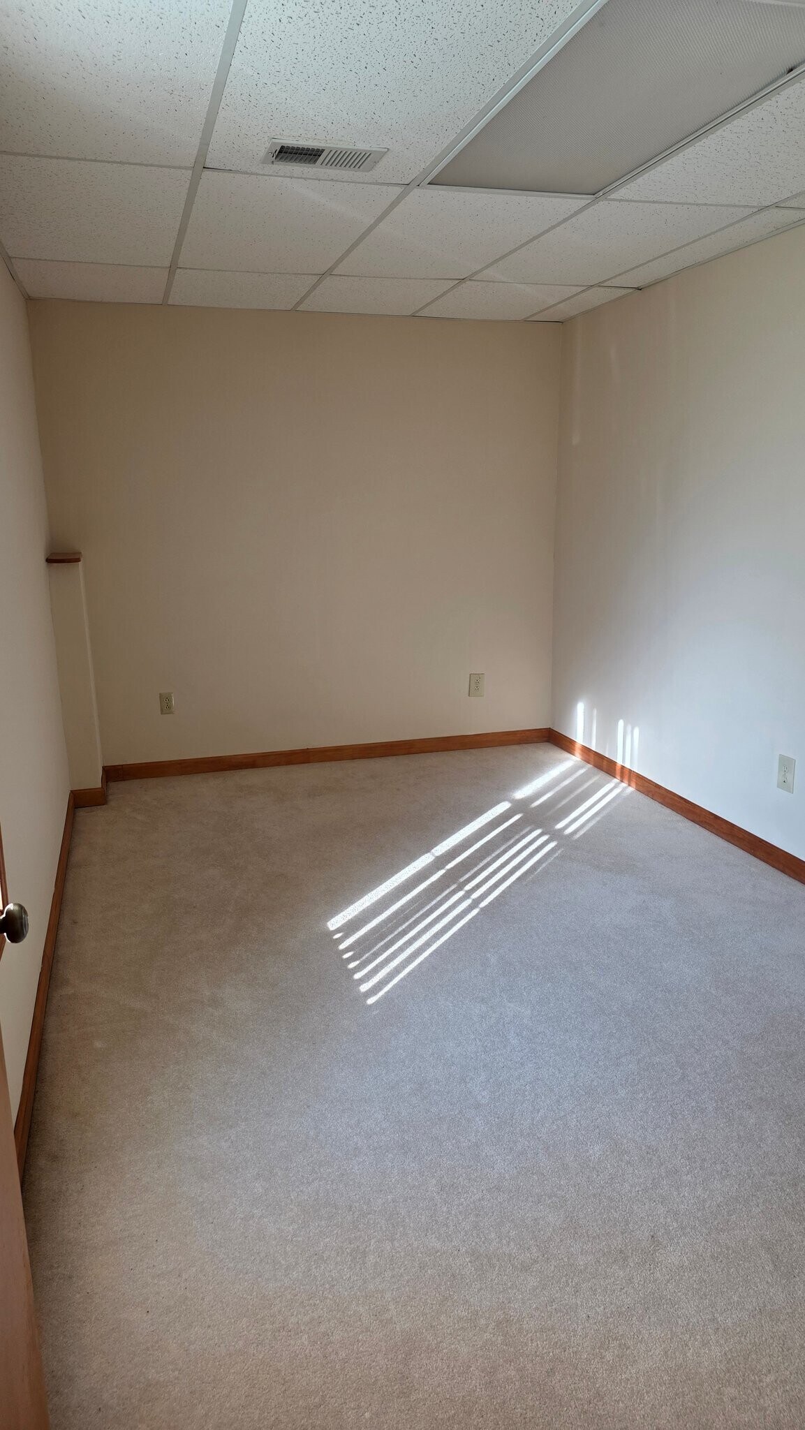 Building Photo - 3250 Governors Ct