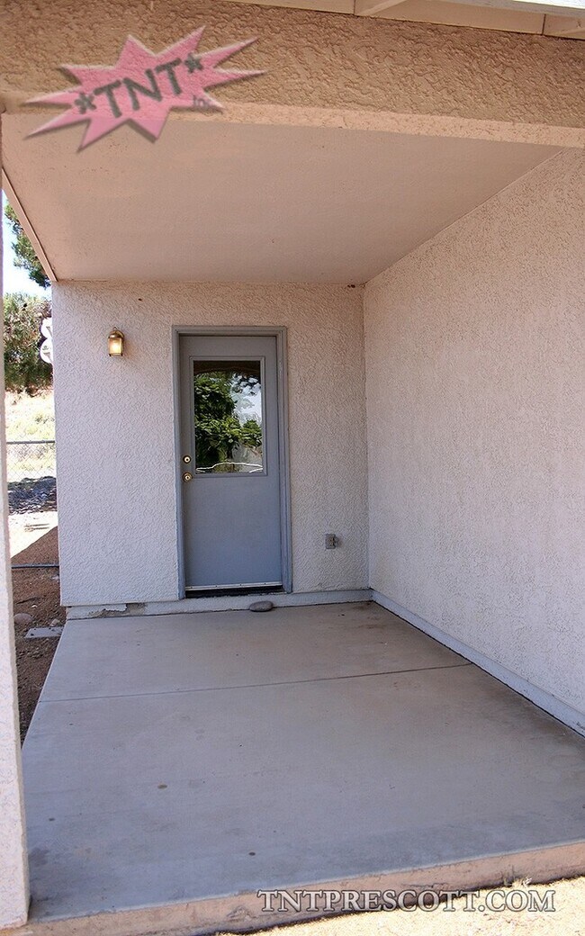 Building Photo - 1534