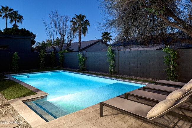 Building Photo - 13649 N 88th Pl