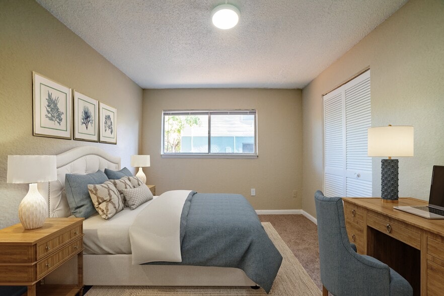 Building Photo - Lago Bello Apartment Homes