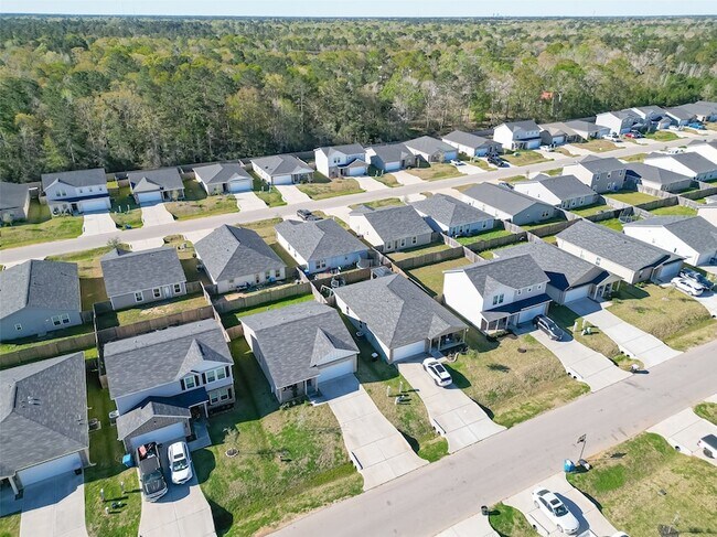 Building Photo - 15708 Del Norte Dr