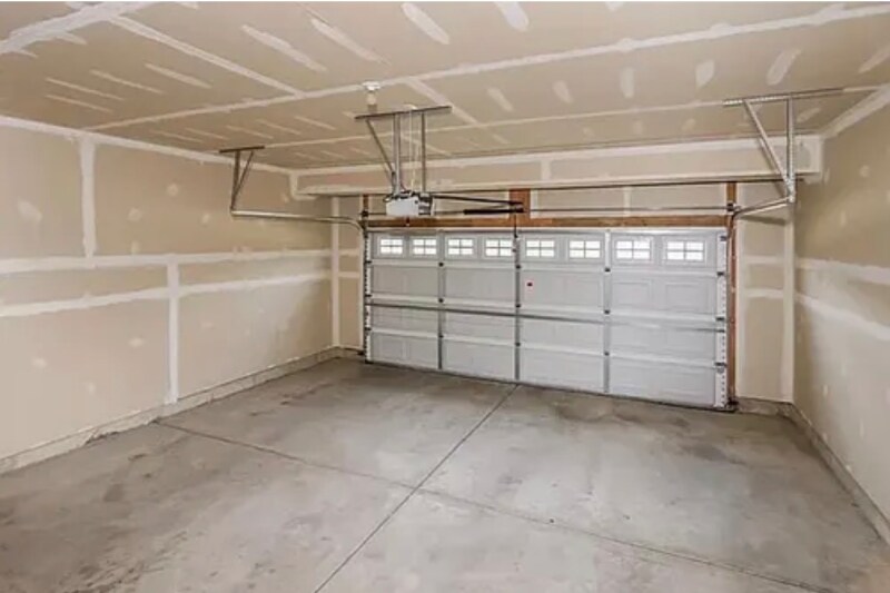 Building Photo - 676 Acadia Cir