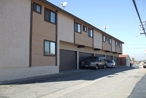 Building Photo - 4415 W 170th St