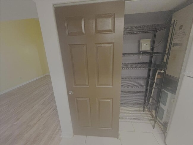 Building Photo - 900 SW 62nd Blvd