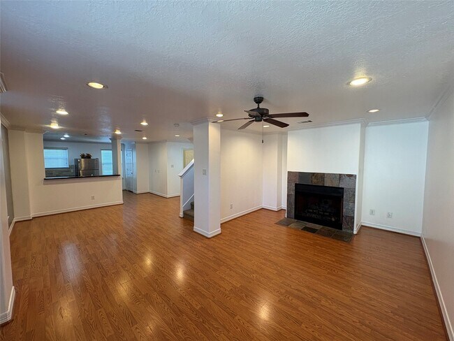 Building Photo - 3710 Sherwood Ln