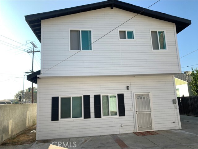 Building Photo - 212 S Vail Ave