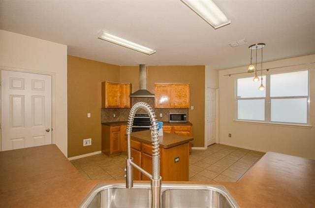 Building Photo - 5712 Eureka Bend