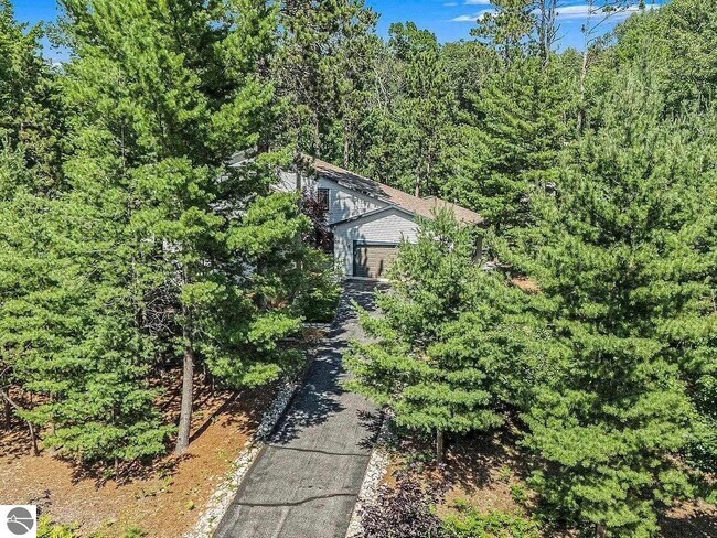 Building Photo - 3005 Wild Juniper Tr