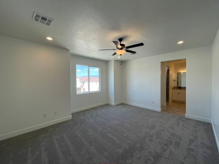 Building Photo - 272 N 2470 W