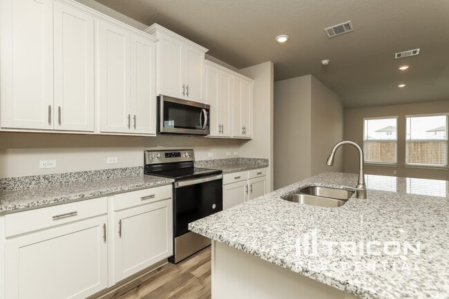 Building Photo - 5524 Shasta Pl