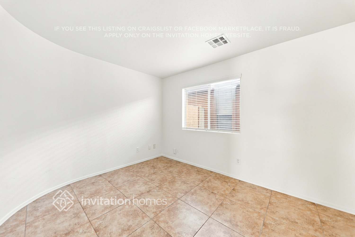 Building Photo - 15439 W Cottonwood Cir