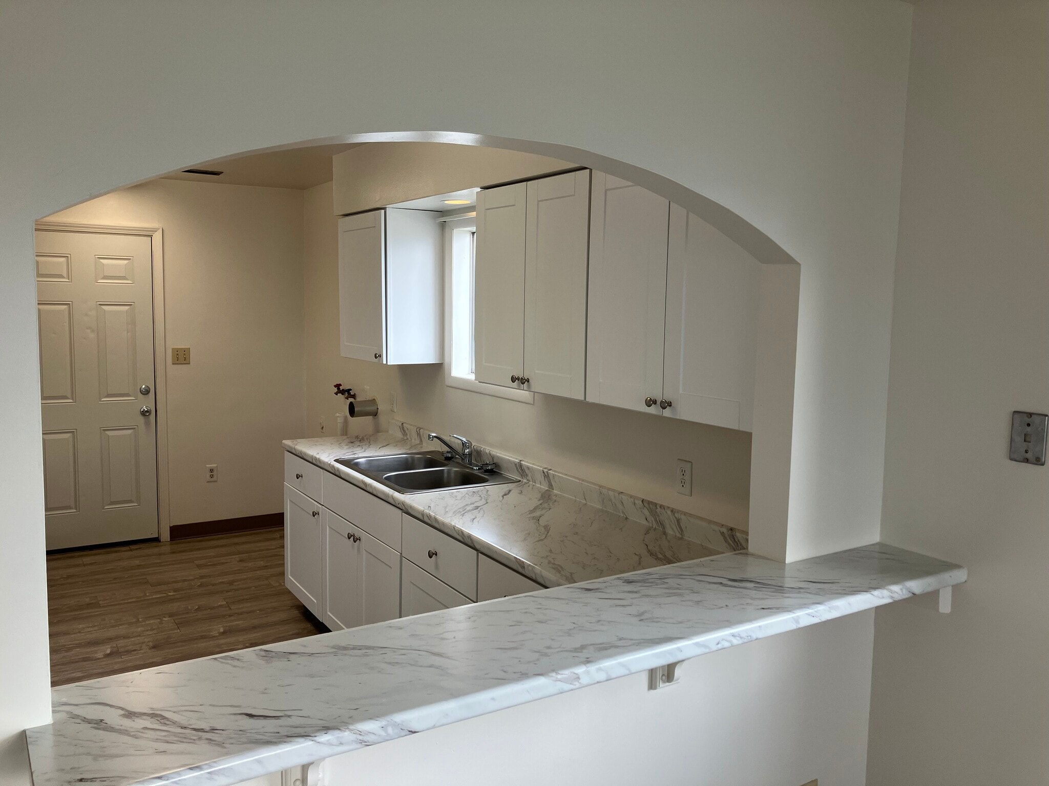 Kitchen - 1032 Lowry St