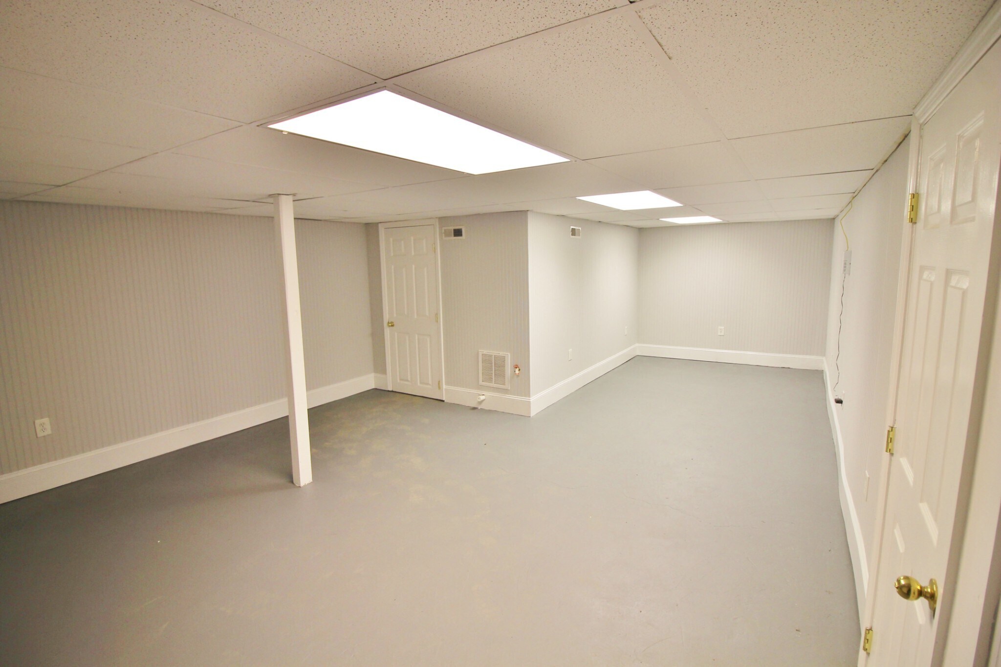 Building Photo - 1711 Villa Pl