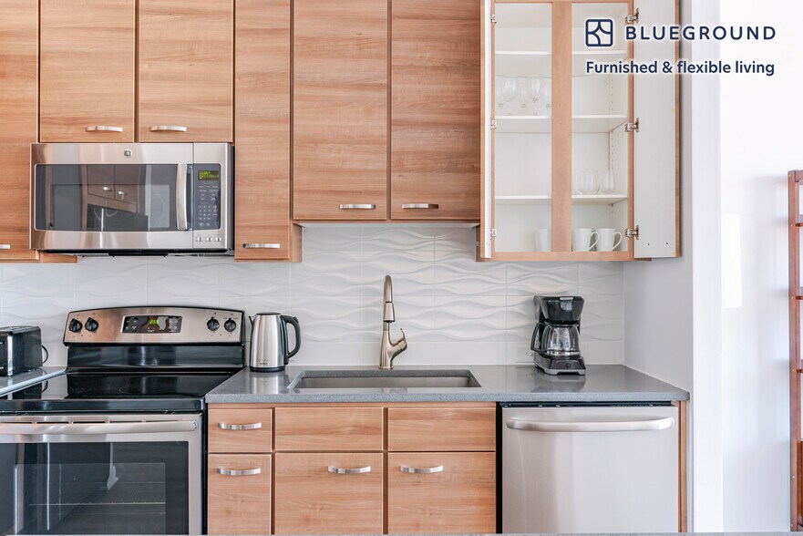 Building Photo - 8421 Broad St