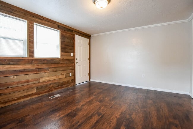 Building Photo - 951 Washington St