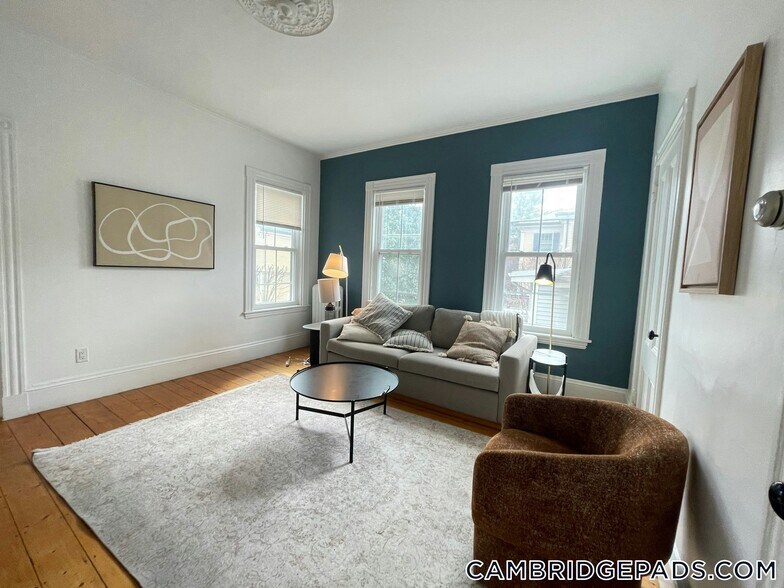 Building Photo - 32 Healey St