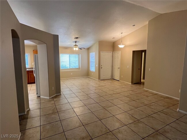 Building Photo - 5026 Paradise Harbor Pl