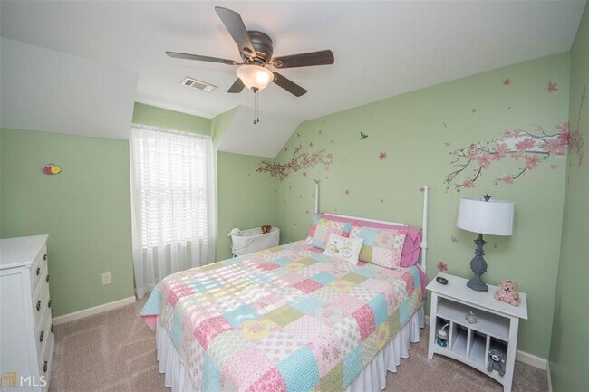 Building Photo - Hurry and show this 5 bedroom, 3 full bath home on a finished basement!!! Move in ready in desira...