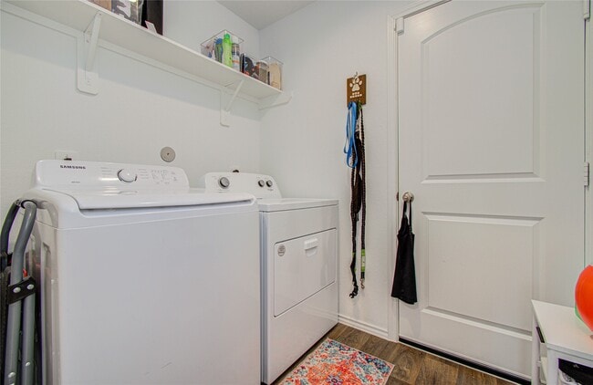 Building Photo - 14344 Rain Dr