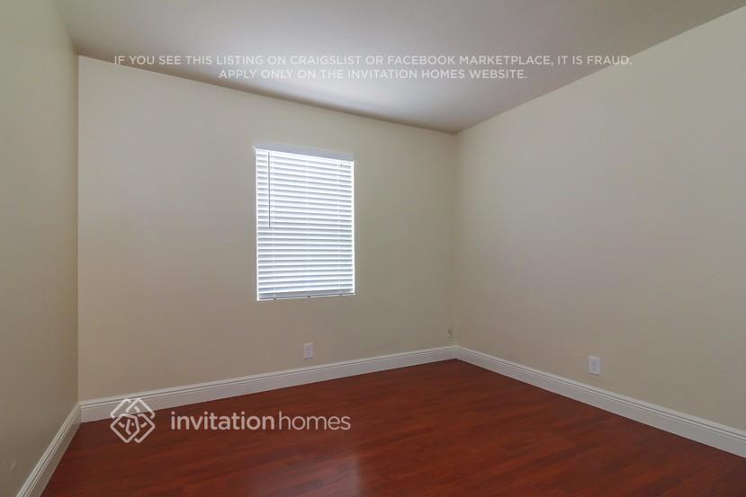 Building Photo - 7711 SW 6th Ct