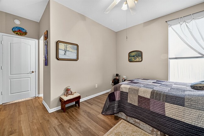 Building Photo - 303 Arbor Green Ln