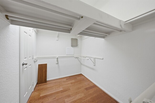 Building Photo - 21610 Grand Hollow Ln