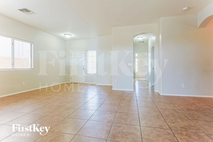 Building Photo - 33827 N Slate Creek Dr