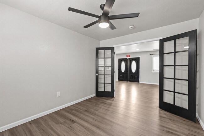 Building Photo - 1408 Quiet Ct