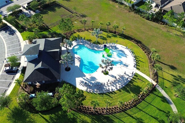 Building Photo - 30600 Thunderbird Dr