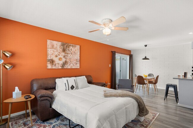 Building Photo - 1 Bedroom apartment in north Tempe!