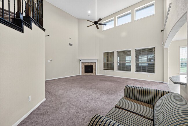 Building Photo - 2931 Oakdale Landing Ct