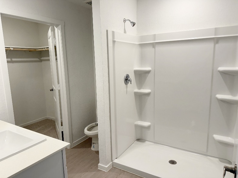 Building Photo - 1359 Neria Lp
