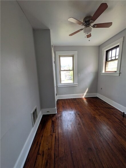 Building Photo - 313 Jacob St
