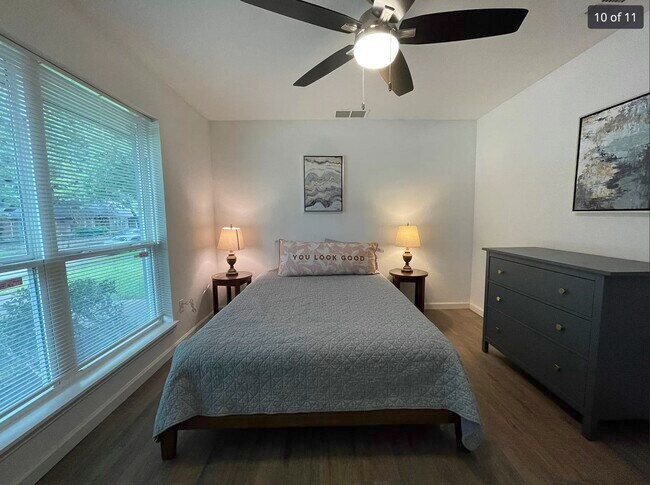 Building Photo - 1013 Revere Cir