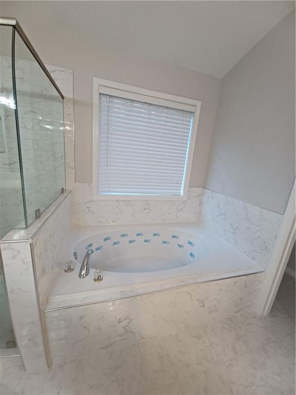 Building Photo - 621 Waterstone Dr SW