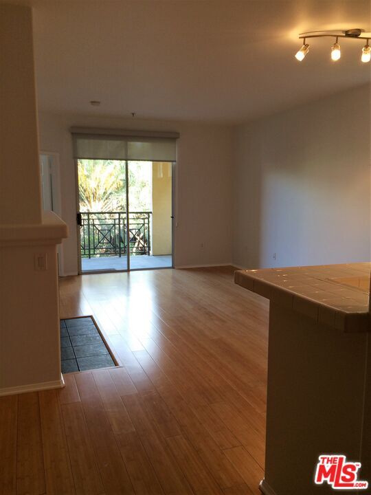 Building Photo - 13075 Pacific Promenade