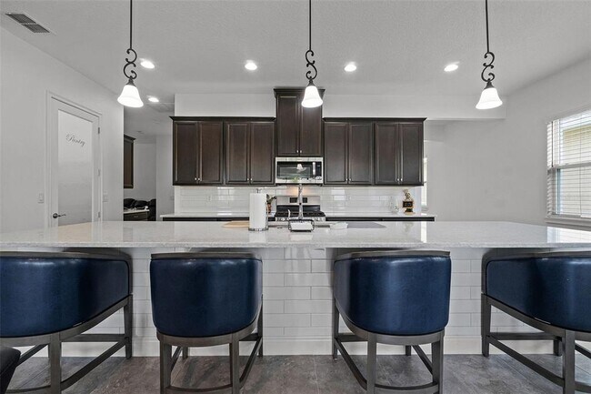 Building Photo - 5013 E Fountainwood Dr