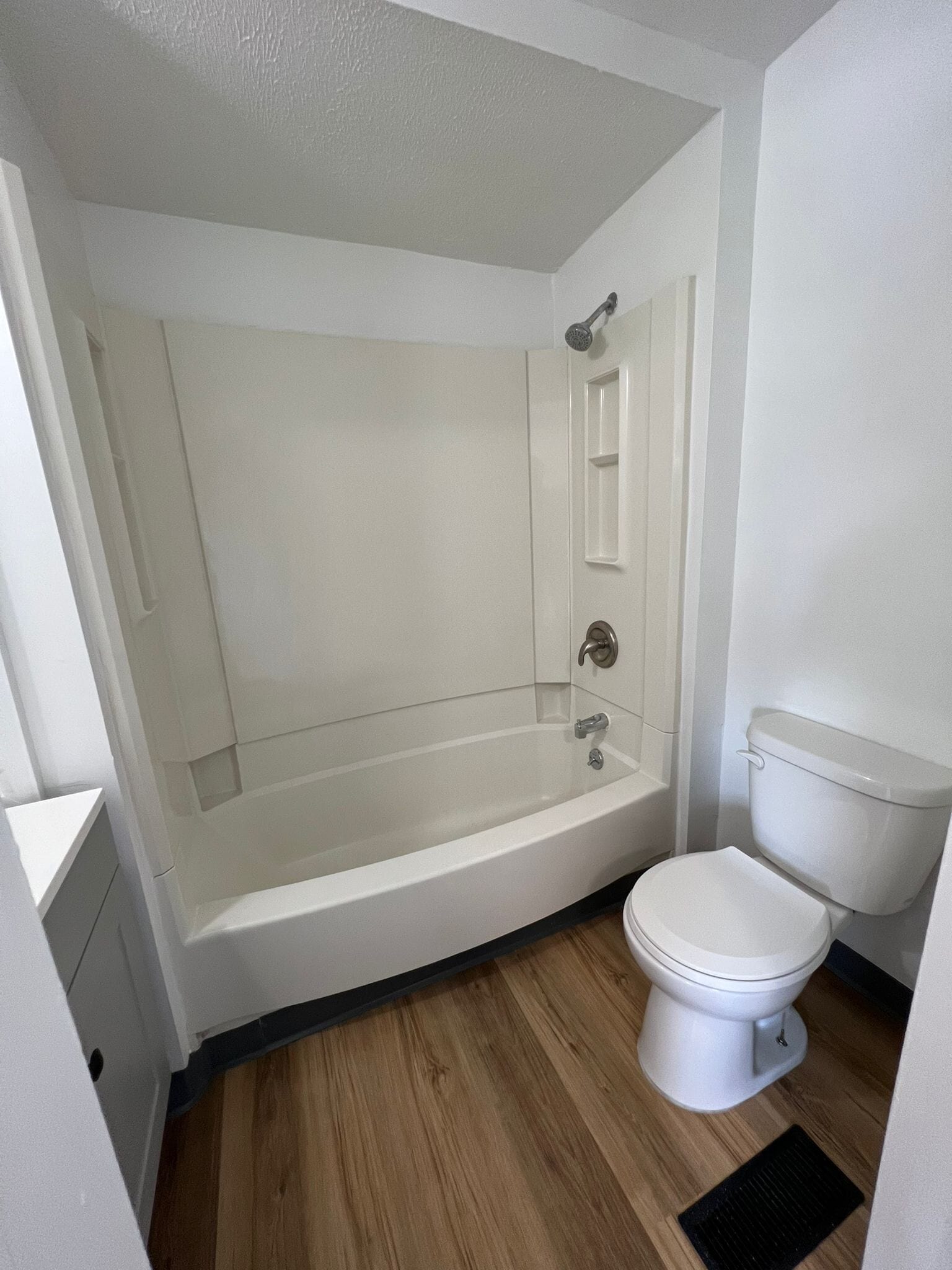 Building Photo - 4694 State Rd