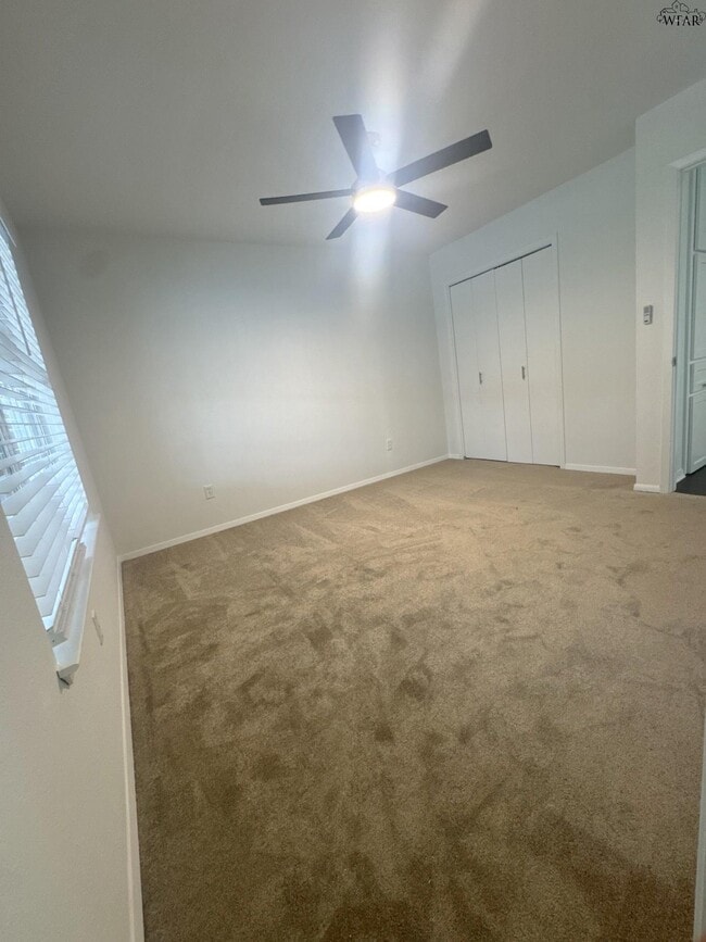 Building Photo - 4318 Hillsboro