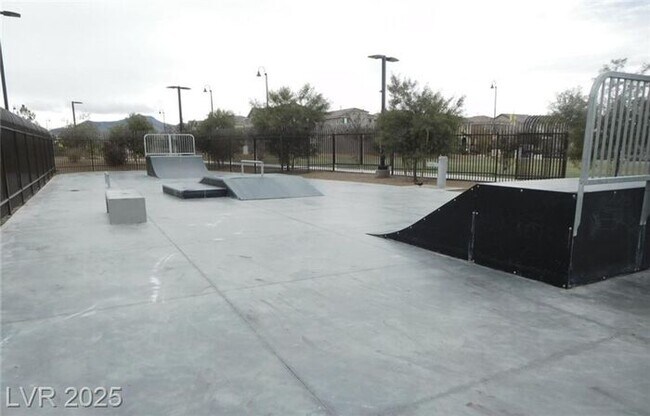 Building Photo - WELCOME HOME TO THE EXCITING INSPIRADA COMMUNITY!!