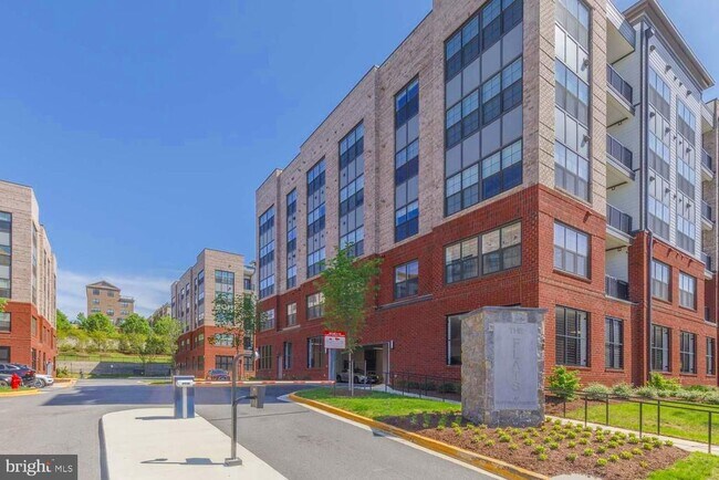 Building Photo - 104 St Ives Pl
