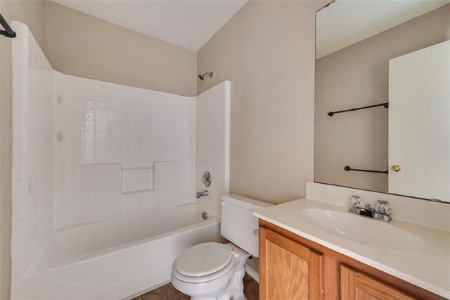 Building Photo - 2112 Chisolm Trl