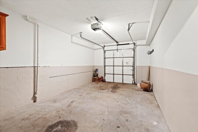 Building Photo - Rock Springs Ranch 4BR/3.5BA Home for Rent...