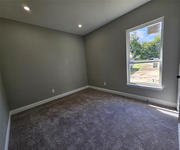 Building Photo - 202 E 1st N St