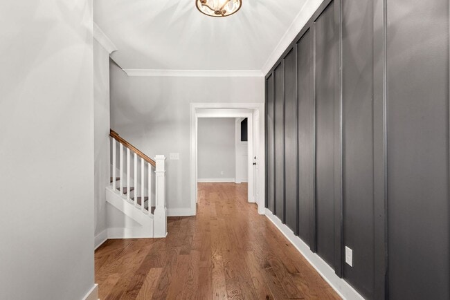 Building Photo - Former Model Home in the highly coveted Jackson Hills subdivision!