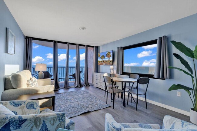 Building Photo - 2406 N Ocean Blvd